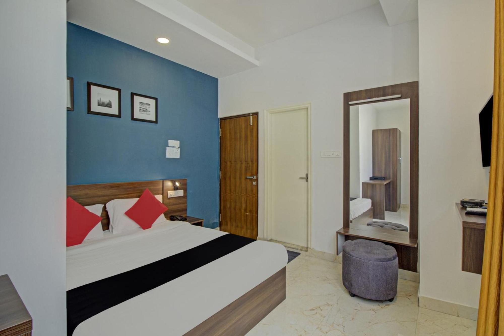 Collection O Skyline Hotel Bangalore Exterior photo